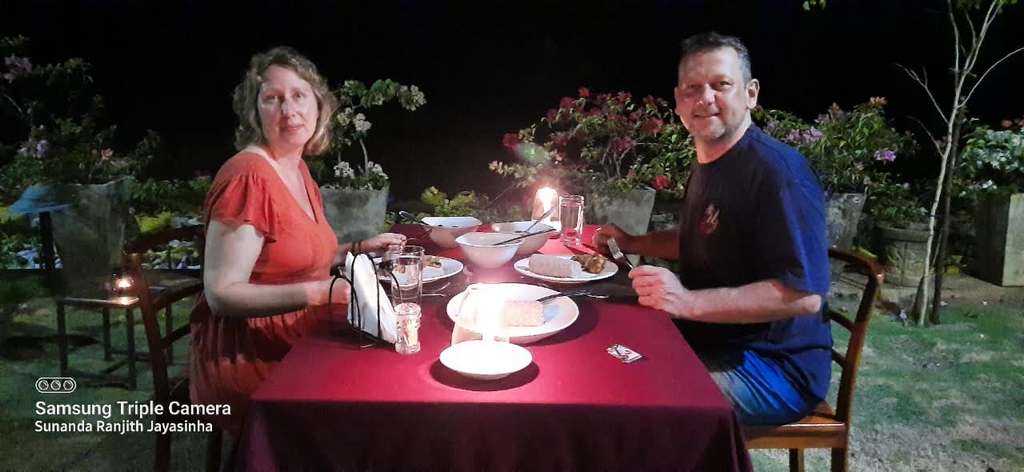 Dining image 12